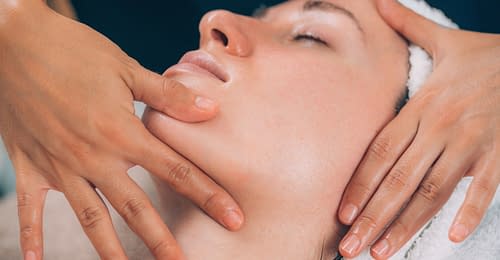 masaža lica masaža lica